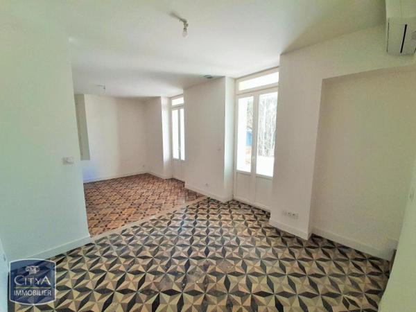 Appartement à louer 4 pièces 68.12m² Orange (84100)