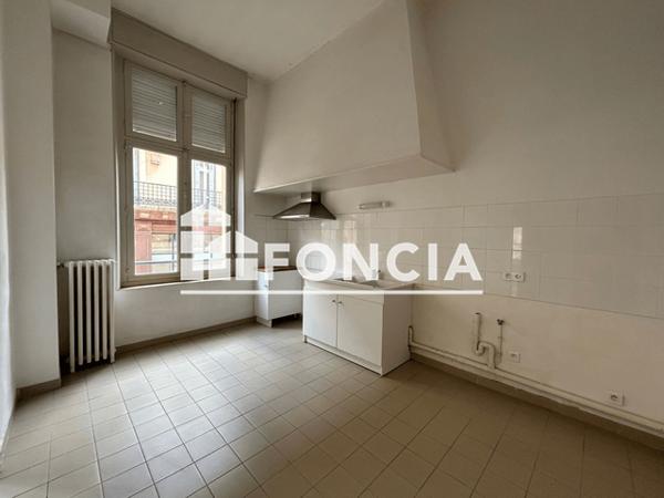 Location Appartement 5 pièces 122.22 m² - 26 RUE DE VERDUN Carcassonne 11000