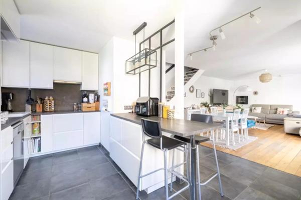 Maison Familiale 5 pièces sans aucun travaux à JOUY LE MOUTIER.