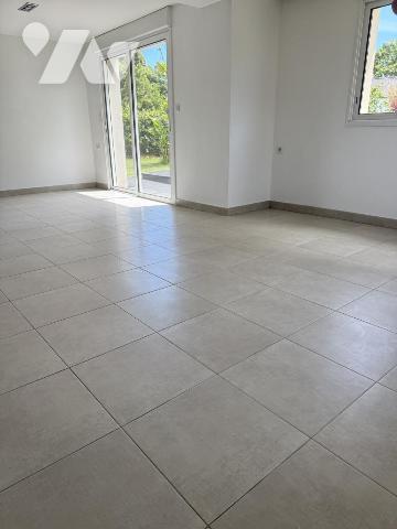 A VENDRE-LARMOR BADEN-MAISON CONTEMPORAINE 6 PIECES 750 m2 terrain