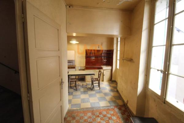 Maison de village plus atelier