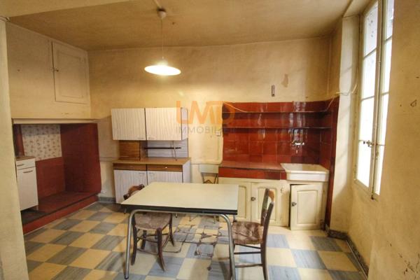 Maison de village plus atelier