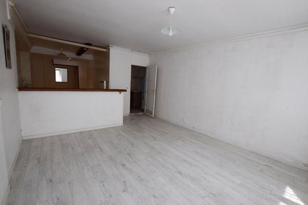 NANGIS PROCHE CENTRE-VILLE, APPARTEMENT STUDIO 37 M² ENVIRON, AU REZ-DE-CHAUSSEE