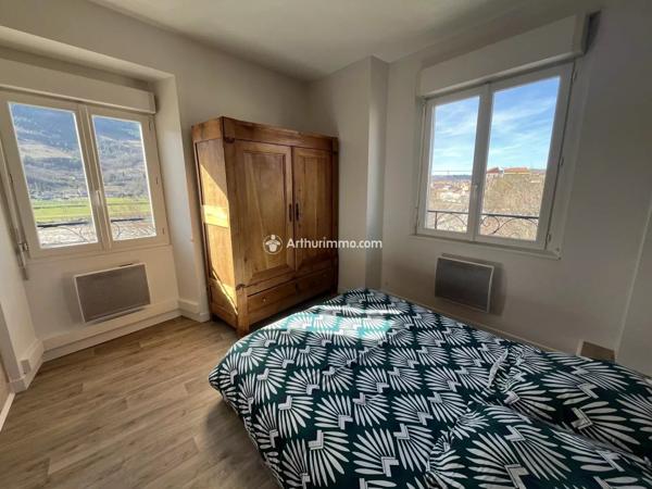 Location Appartement 2 pièces 49 m2 à Millau