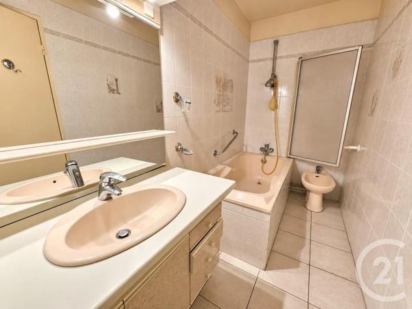 Appartement F4 à vendre  4 pièces - 75,43 m 2   ST MAUR DES FOSSES  - 94