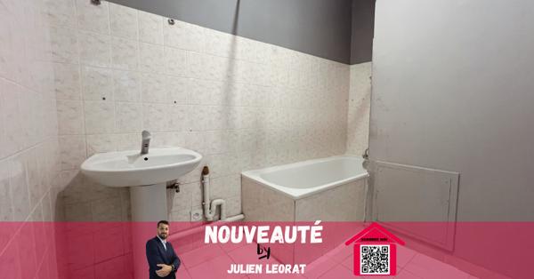 Appartement lumineux 2 chambres + bureau, sans charges, vue dégagée !