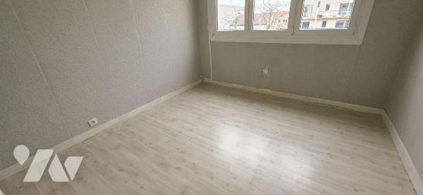 EN EXCLUSIVITE SUR ROSENDAEL : Vous cherchez un Appartement avec de vrais beaux volumes, une be...