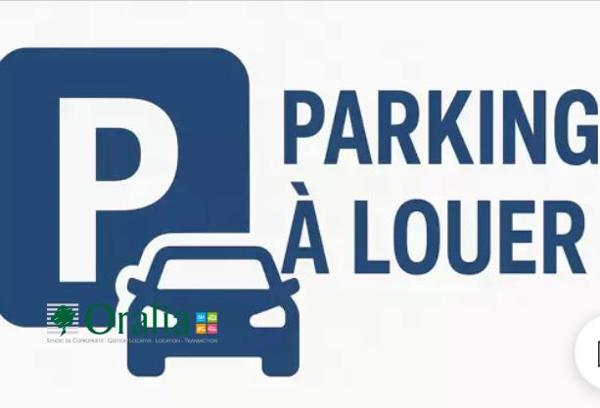 Parking · Location Lyon (69008)