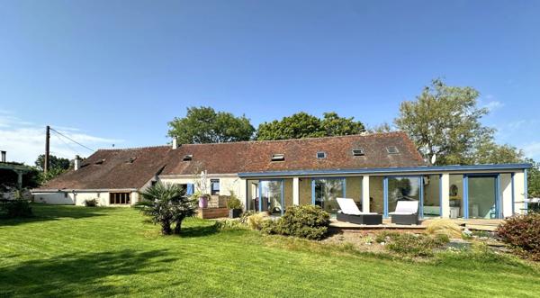 Le Perche - Montlandon (28240) Propriété à vendre, 8 pièces, 335 m², terrain clos de 6449 m², piscine couverte chauffée