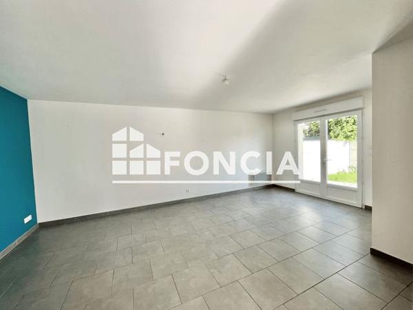 Location Maison 2 pièces 58 m² - 14 BIS RUE DU PR LOUIS ARNOULD Aubigne Racan 72800