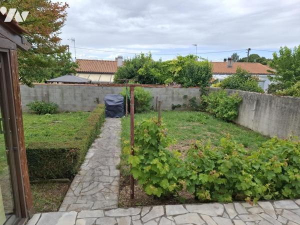 Plain pied de 91 m² hab avec 3 chambres et garage à SAINTES - Rive Gauche quartier Gendarmerie