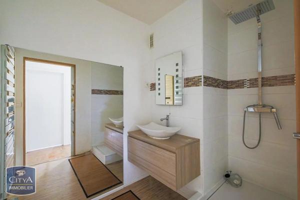 Appartement à louer 5 pièces 119.57m² Grenoble (38000)