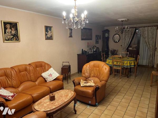 Maison individuelle tourcoing beau jardin garage