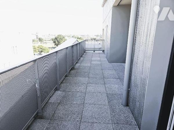 St Malo, à moins de 10mn à pied de la gare, dans résidence récente avec ascenseur, appartement ...