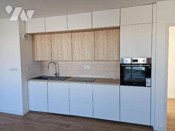 St Malo, à moins de 10mn à pied de la gare, dans résidence récente avec ascenseur, appartement ...