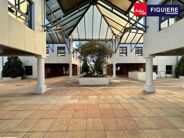 BUREAUX À LOUER EN PLEIN COEUR DU PÔLE D'ACTIVITÉ AVEC PKS