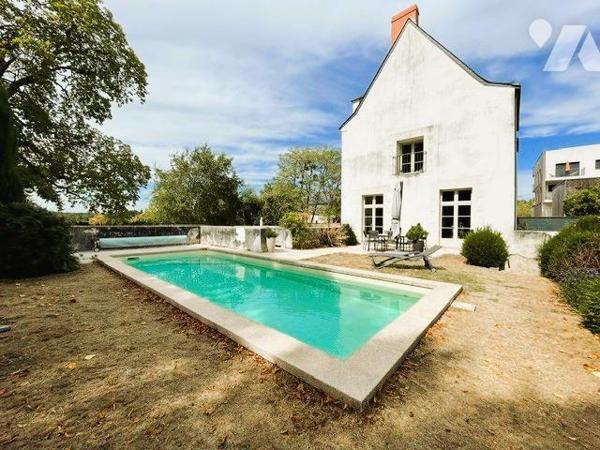 Propriété de 3/4 chambres - Piscine