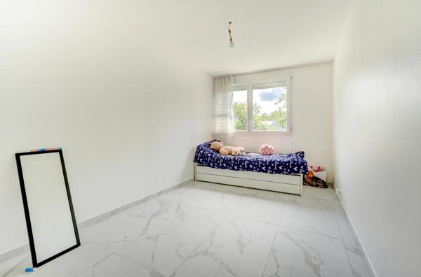 Appartement à vendre 0 pièces BRON (69)