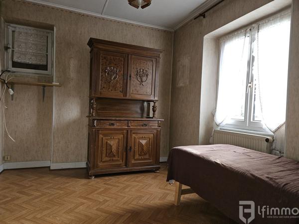 Corps de ferme avec maison 6 pièces - Uhrwiller (67350)