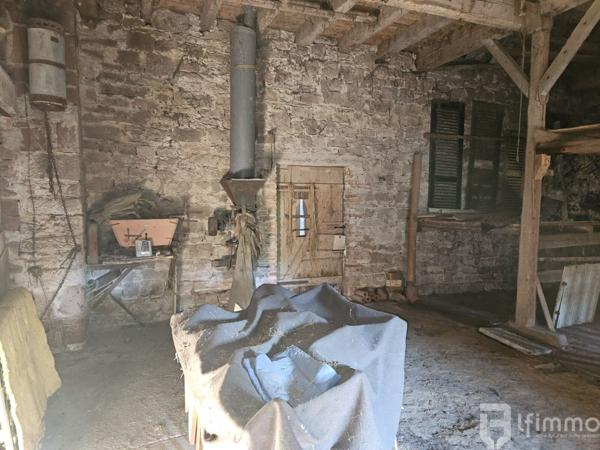 Corps de ferme avec maison 6 pièces - Uhrwiller (67350)