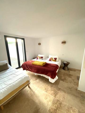 Villa individuelle proche de la mer avec piscine