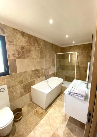 Villa individuelle proche de la mer avec piscine