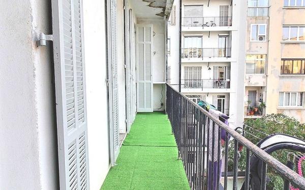 Appartement à louer    4 pièces • 119 m2 Marseille 7