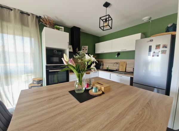 Appartement 3 pièces à vendre à Sénas - Exclusivité ERA ACTION IMMOBILIER 2