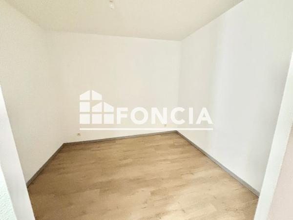 Location Appartement 2 pièces 45.88 m² - 49 AVENUE MARECHAL FOCH Tournon Sur Rhone 07300