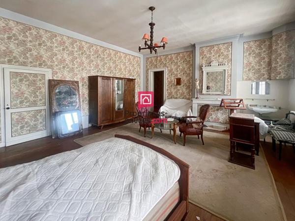 Maison 5 chambres - annexes attenantes - jardin