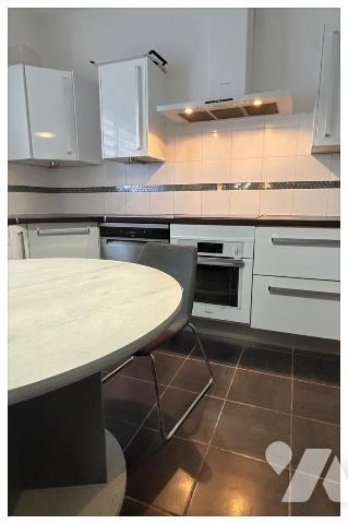 À vendre quartier centre ville / Ternière – Maison familiale  avec jardin, piscine chauffée