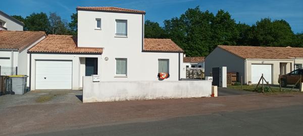 Maison à vendre à Challans - 3 chambres, terrain de 250 m² CHALLANS