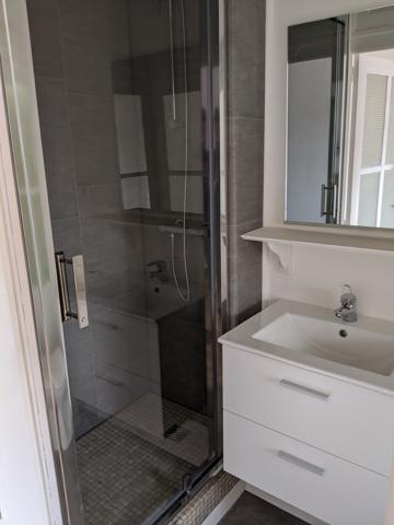 Poitiers (86000) DOUBLE IMMEUBLE POITIERS CENTRE 682 m2 avec 12 LOGEMENTS, 2 GARAGES, 2 LOCAUX COMMERCIAUX, JARDIN !