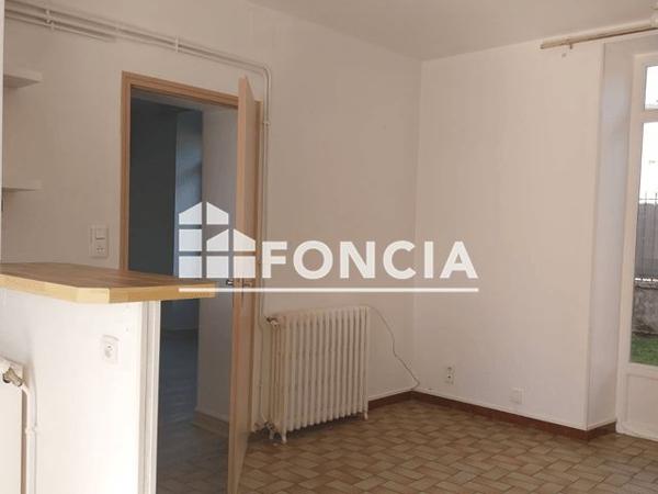 Location Appartement 3 pièces 57.05 m² - BAT A ENRTEE 1 Biard 86580