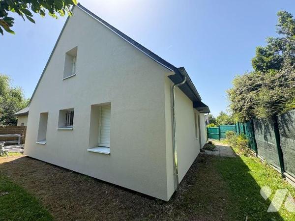 PACE- Au calme dans une impasse 
Une maison d'habitation individuelle édifiée en 1977 :
- Au ...
