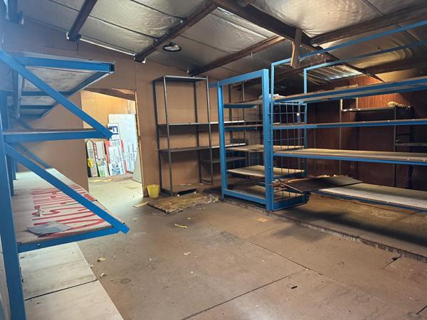 Local commercial à vendre à Saint Mesmin - 1600 m²