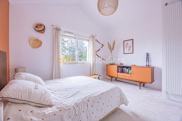 Vente Maison180 m² - 8 Pièces - BOUGUENAIS (44340)