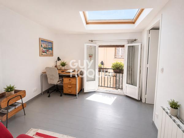 Maison de village avec garage privatif : un véritable luxe en cœur de village