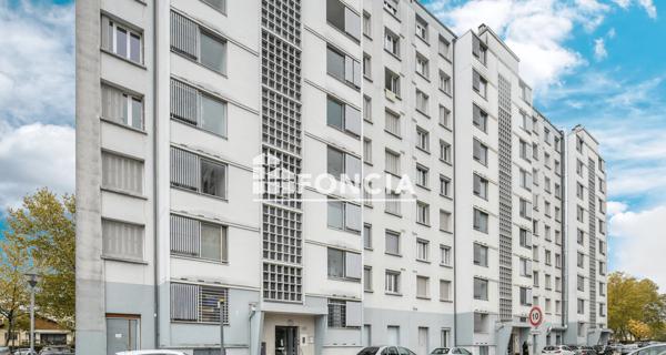 À vendre Studio 28 m² - Le Pont-de-claix 38800