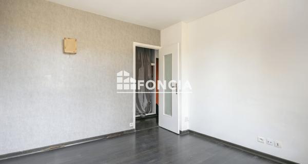 À vendre Studio 28 m² - Le Pont-de-claix 38800