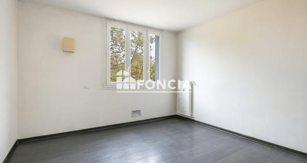 À vendre Studio 28 m² - Le Pont-de-claix 38800