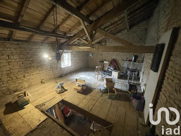 Maison 5 pièces de 100 m² à Pamproux (79800)