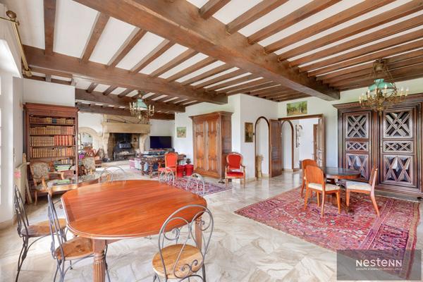 Demeure de prestige sur 1.5 hectares avec étang, dépendance et parc paysager -Trégueux (Baie de Saint-Brieuc)