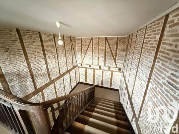 Appartement 3 pièces de 50 m² à Figeac (46100)