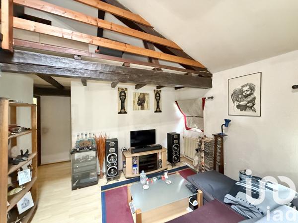 Appartement 3 pièces de 50 m² à Figeac (46100)