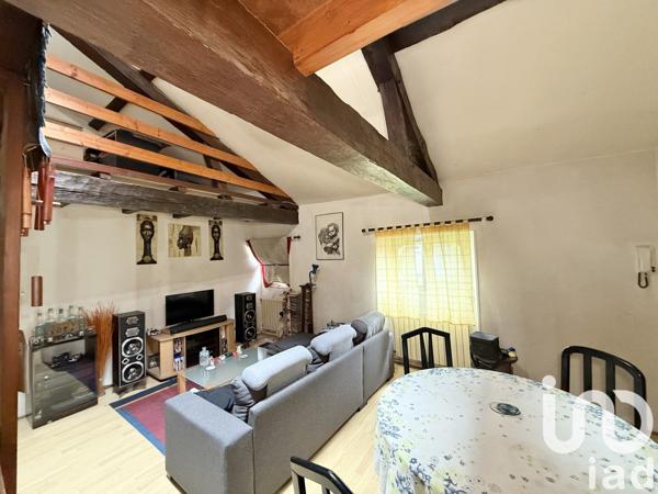 Appartement 3 pièces de 50 m² à Figeac (46100)