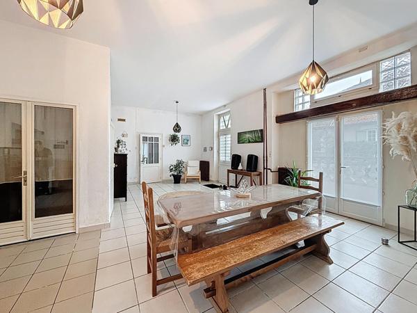 Maison de 180 m² de 4 chambres.