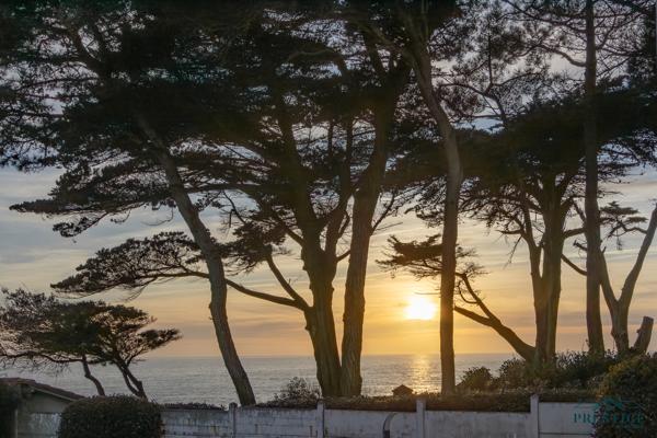 PORNIC - CORNICHE DU PORTEAU - FACE MER - VILLA 225M² -TERRAIN 1270M²