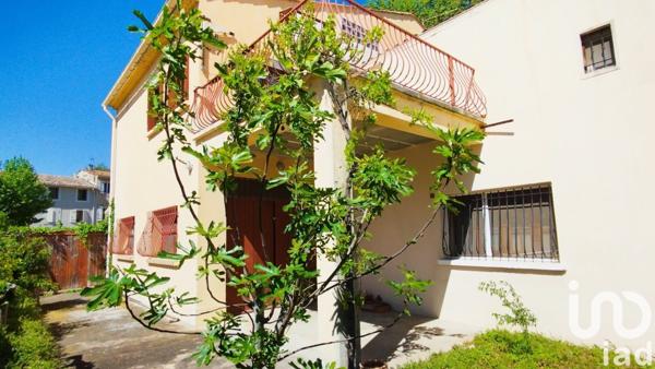 Maison de ville 6 pièces de 105 m² à Pélissanne (13330)