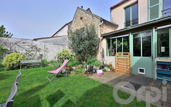 Maison à vendre    6 pièces • 195 m2 Périgny